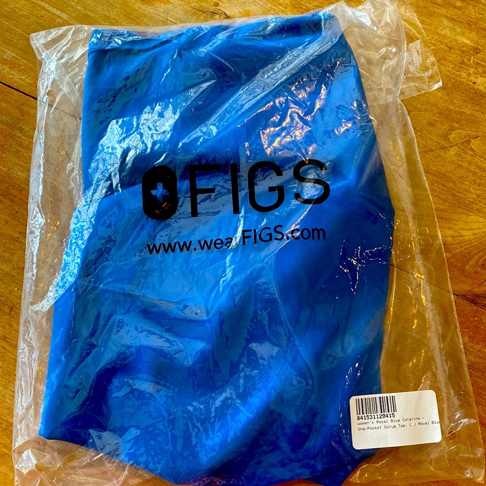 Figs Royal Blue Catarina One-Pocket Scrub Top + Zamora High waisted joggers NWT